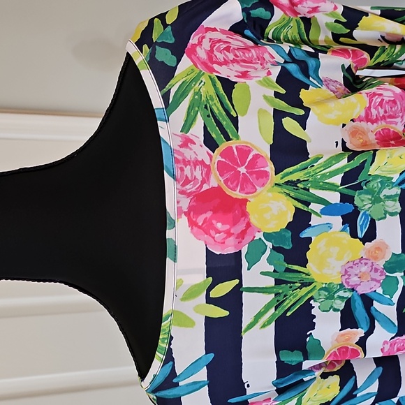 Dress - Picture 9 of 16